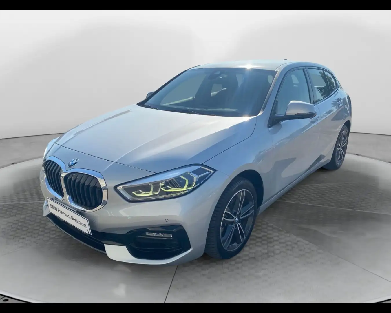 BMW 116 d Sport auto Silber - 1