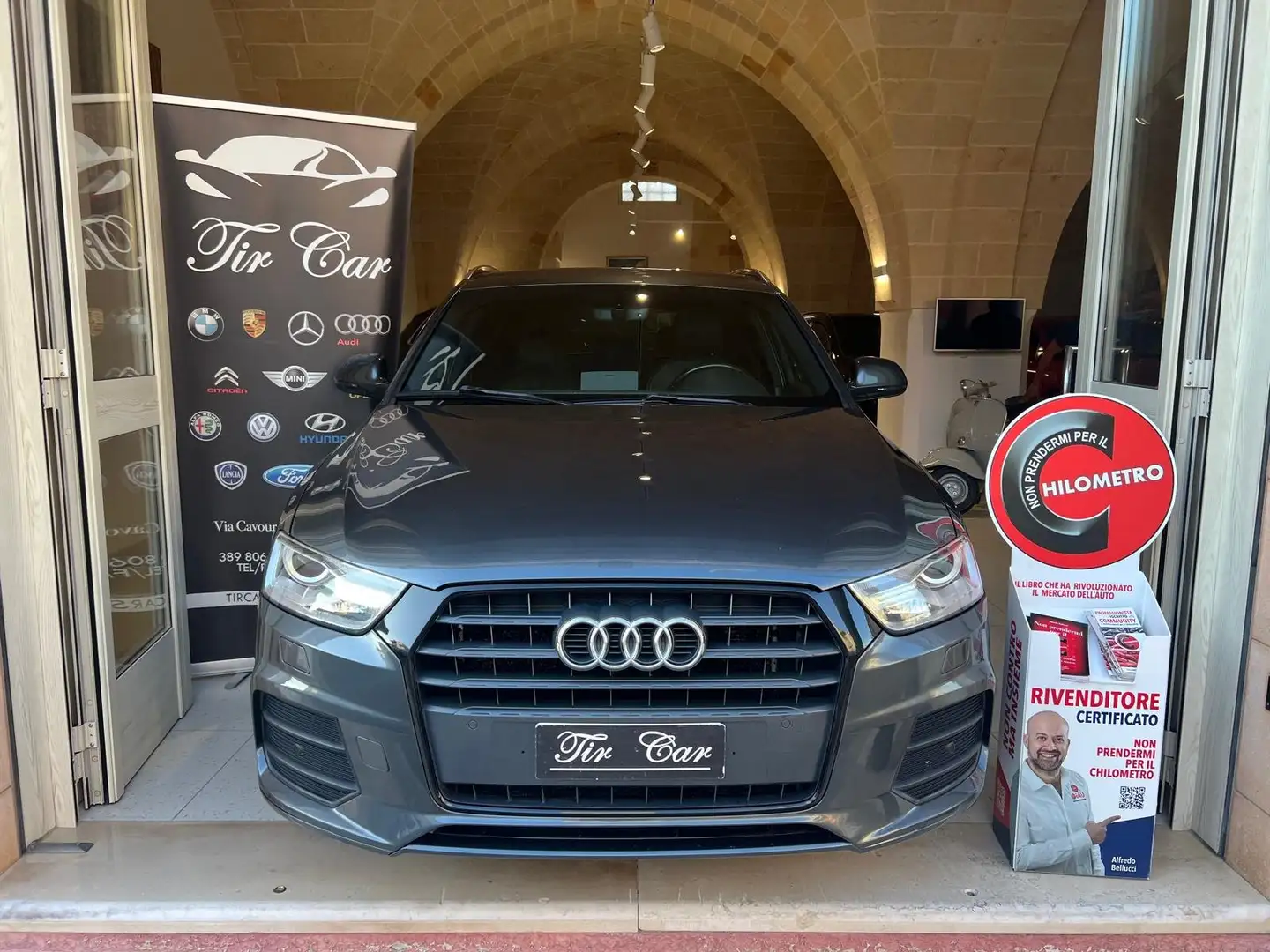 Audi Q3 Q3 2.0 tdi S-Line 150cv Grigio - 2