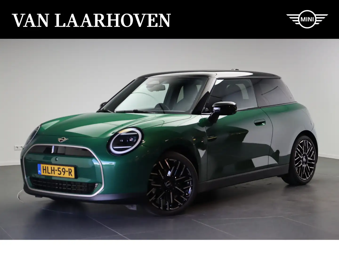 MINI Cooper E Hatchback / Favoured Trim / Pakket L / 18 inch Nig Groen - 1