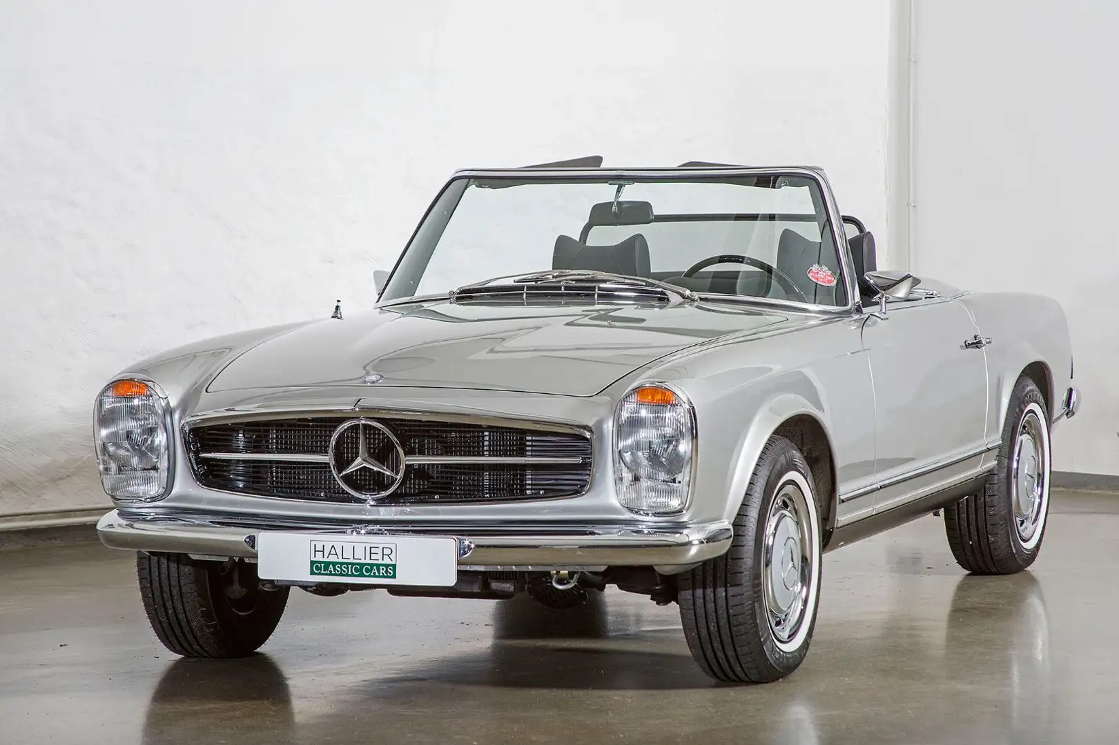 Mercedes-Benz 280 SL Pagode, Hardtop, Autom. VOLLRESTAURATION Stříbrná - 1