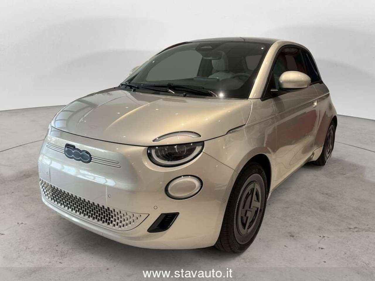 Fiat 500e Giorgio Armani Berlina 42 kWh