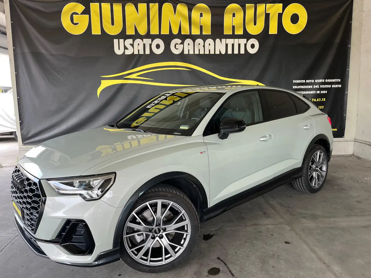 Audi Q3 Q3 4x4 Sportback 40 2.0 tfsi S line s-tronic Grijs - 1