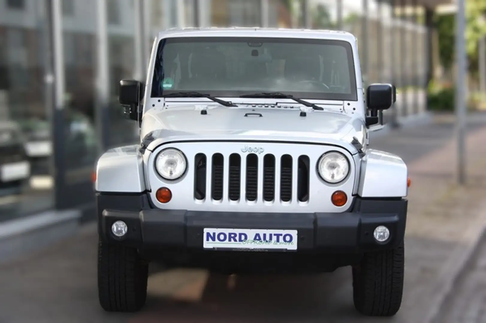 Jeep Wrangler 2.8D Unlimited Autom Navi/Leder/Ahk Silber - 2