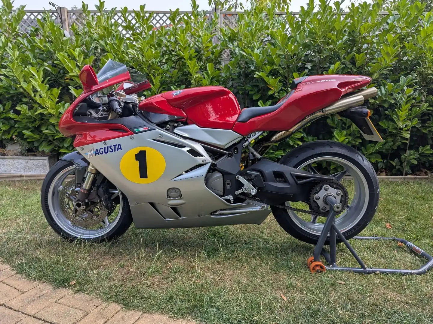 MV Agusta F4 1000 S Rouge - 2