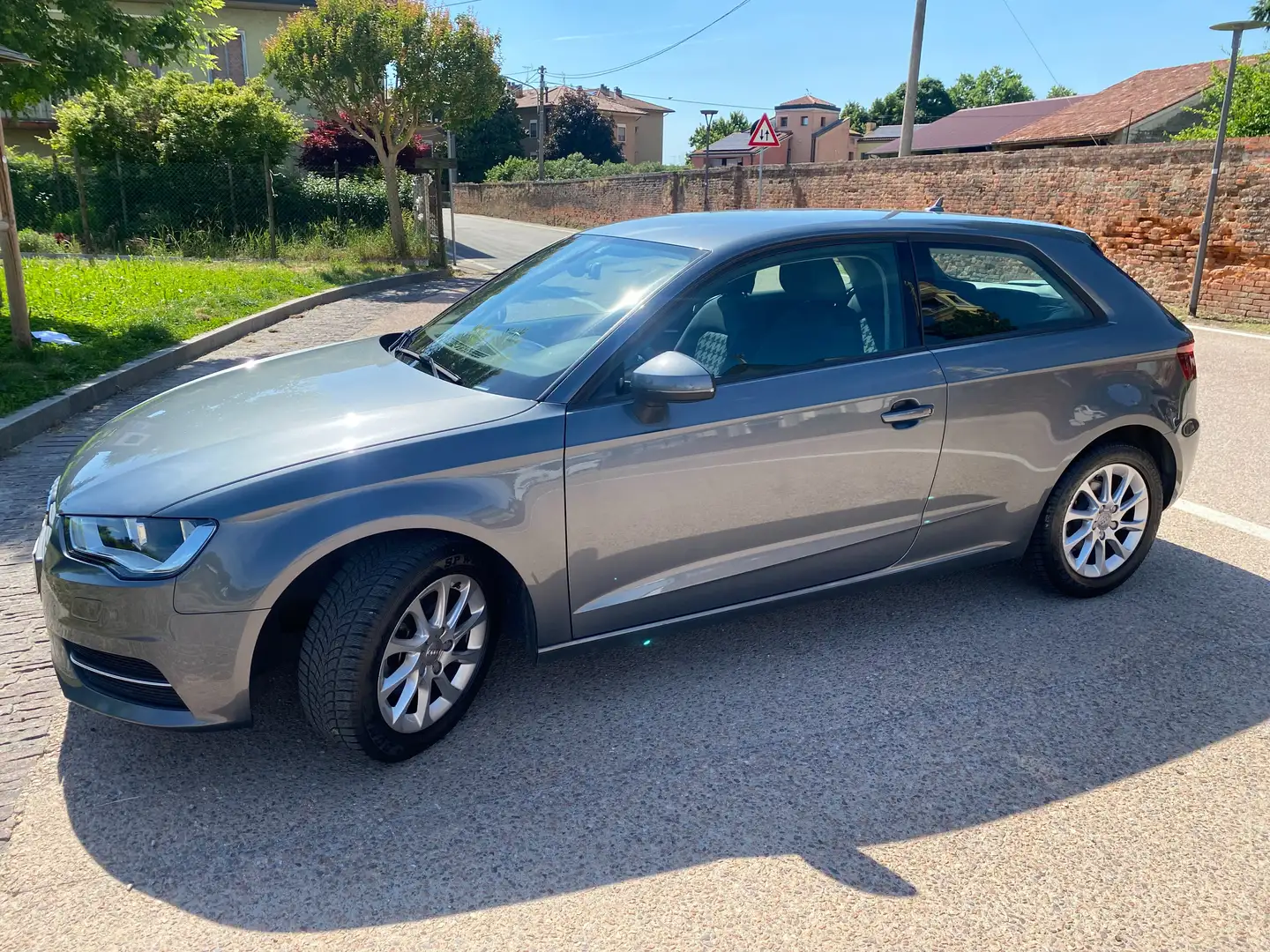 Audi A3 A3 1.4 tfsi Attraction 125cv E6 Grigio - 1