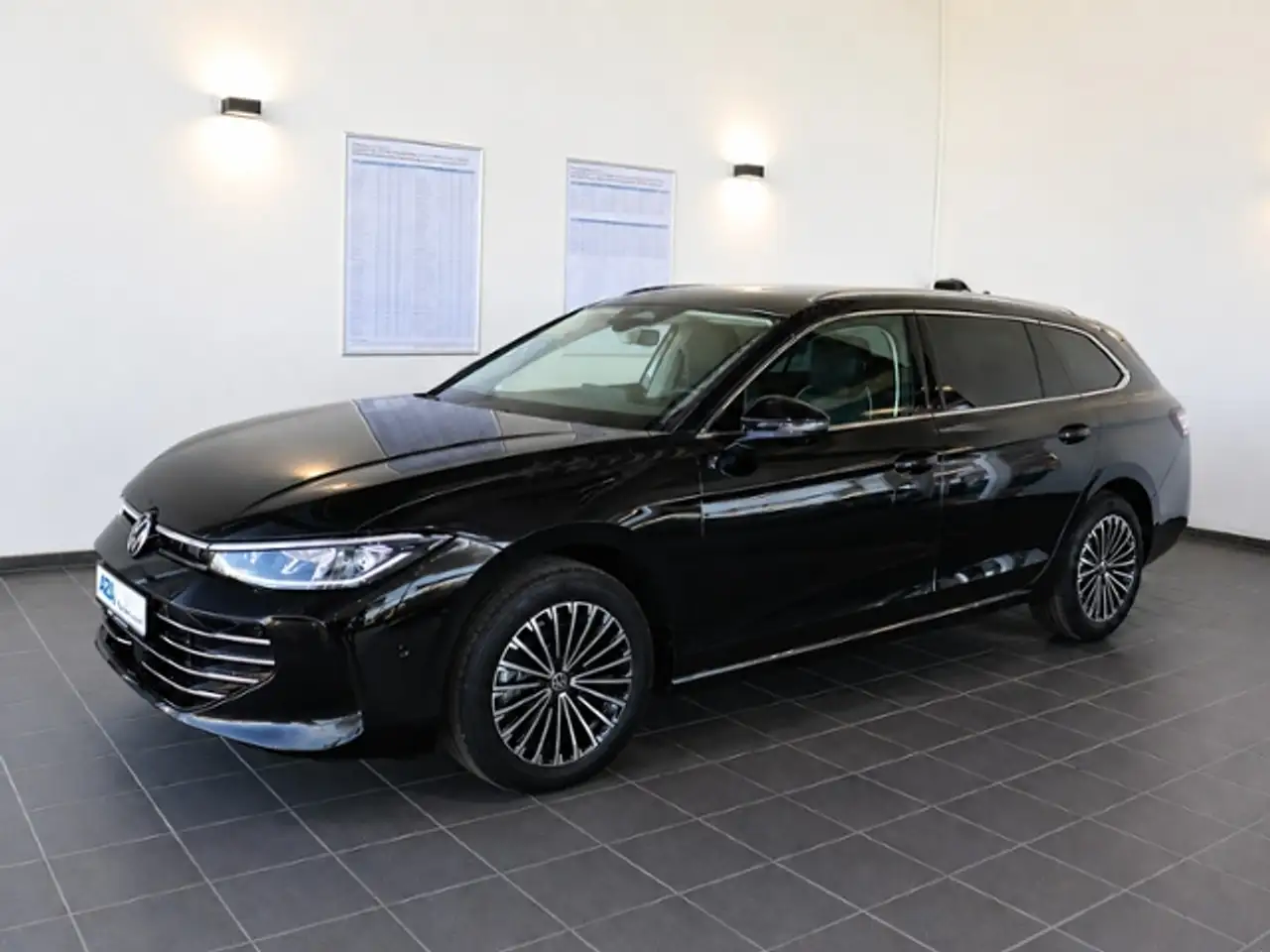 Volkswagen Passat Variant Elegance 1.5 eTSI AHKNAVIACCLEDKAMERA KLIMA LED A 2