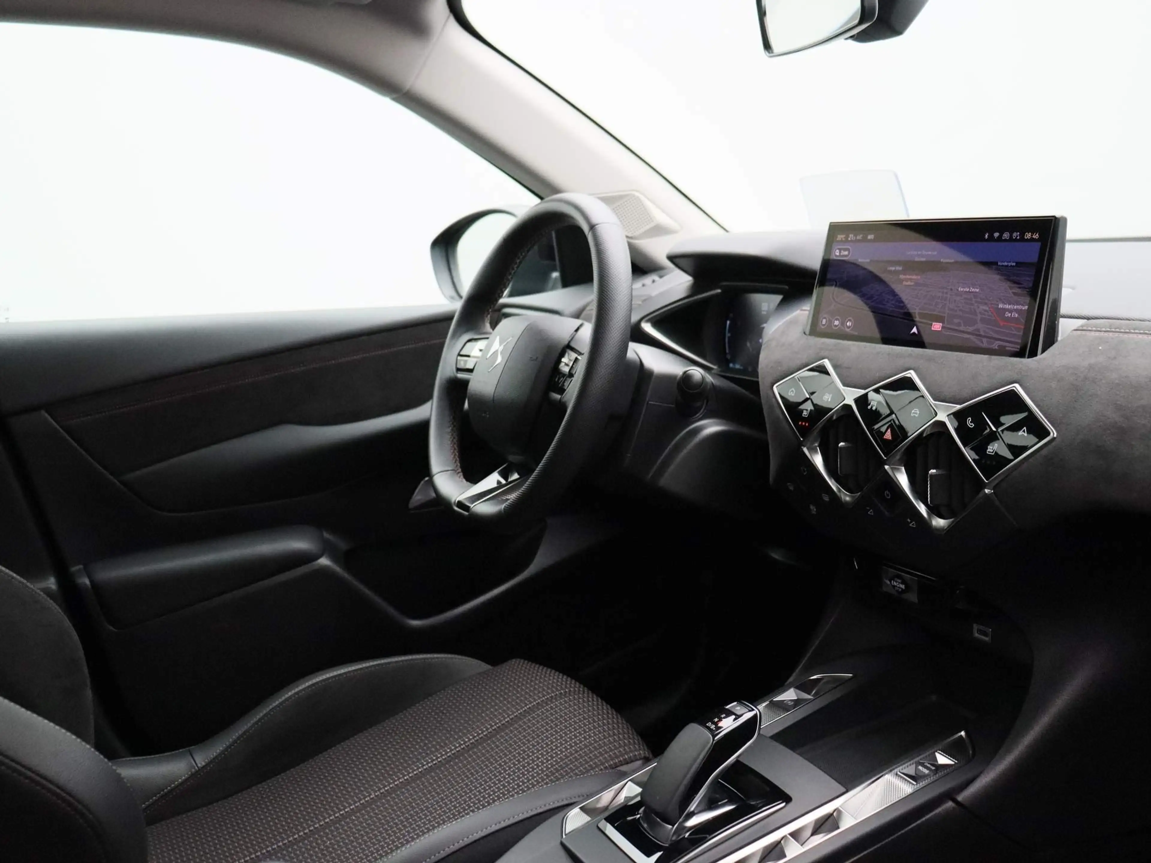 DS Automobiles DS 3 E-Tense Performance Line 54 kWh — photo 5
