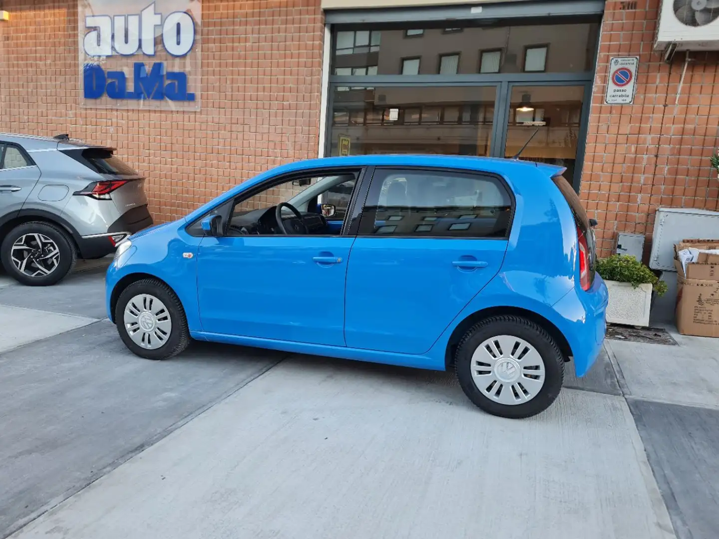 Volkswagen up! up! 2012 5p 1.0 Move 60cv asg Bleu - 1