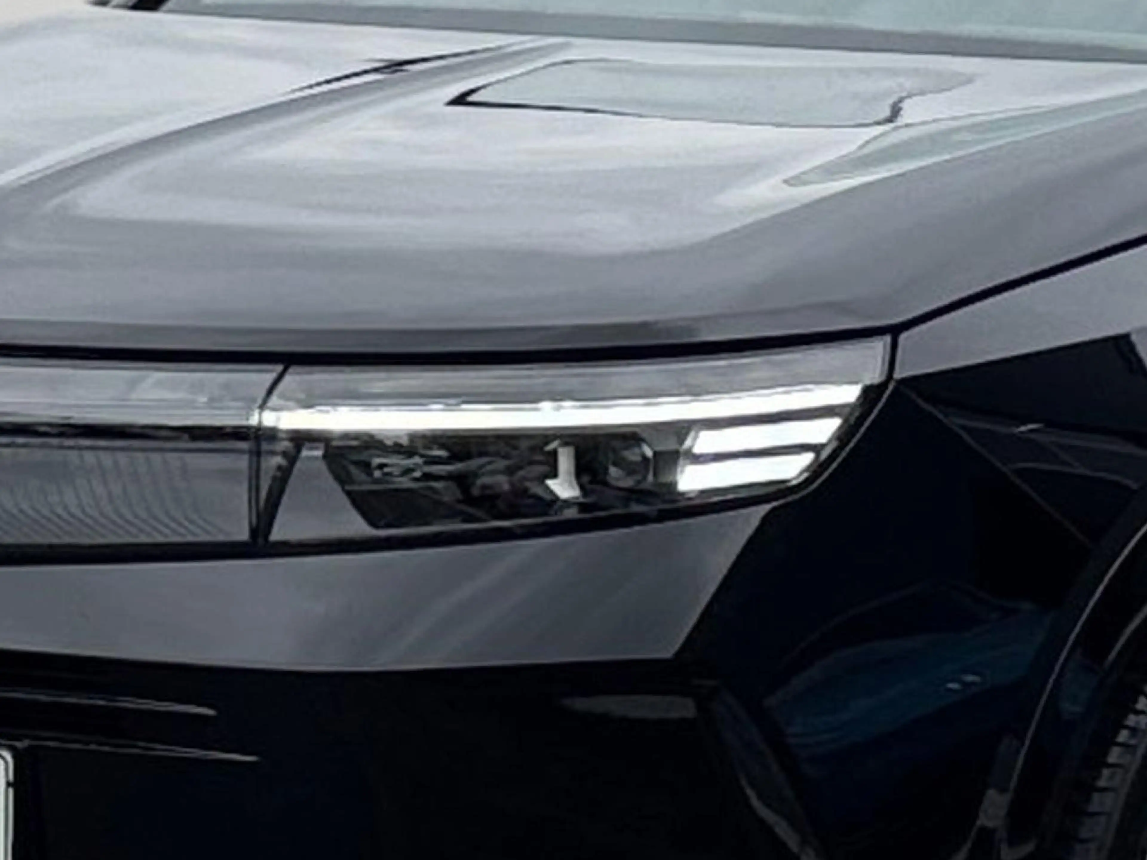 Opel Grandland 1.6 Plug-in-Hybrid 195PS Ultimate *AHK* — photo 5