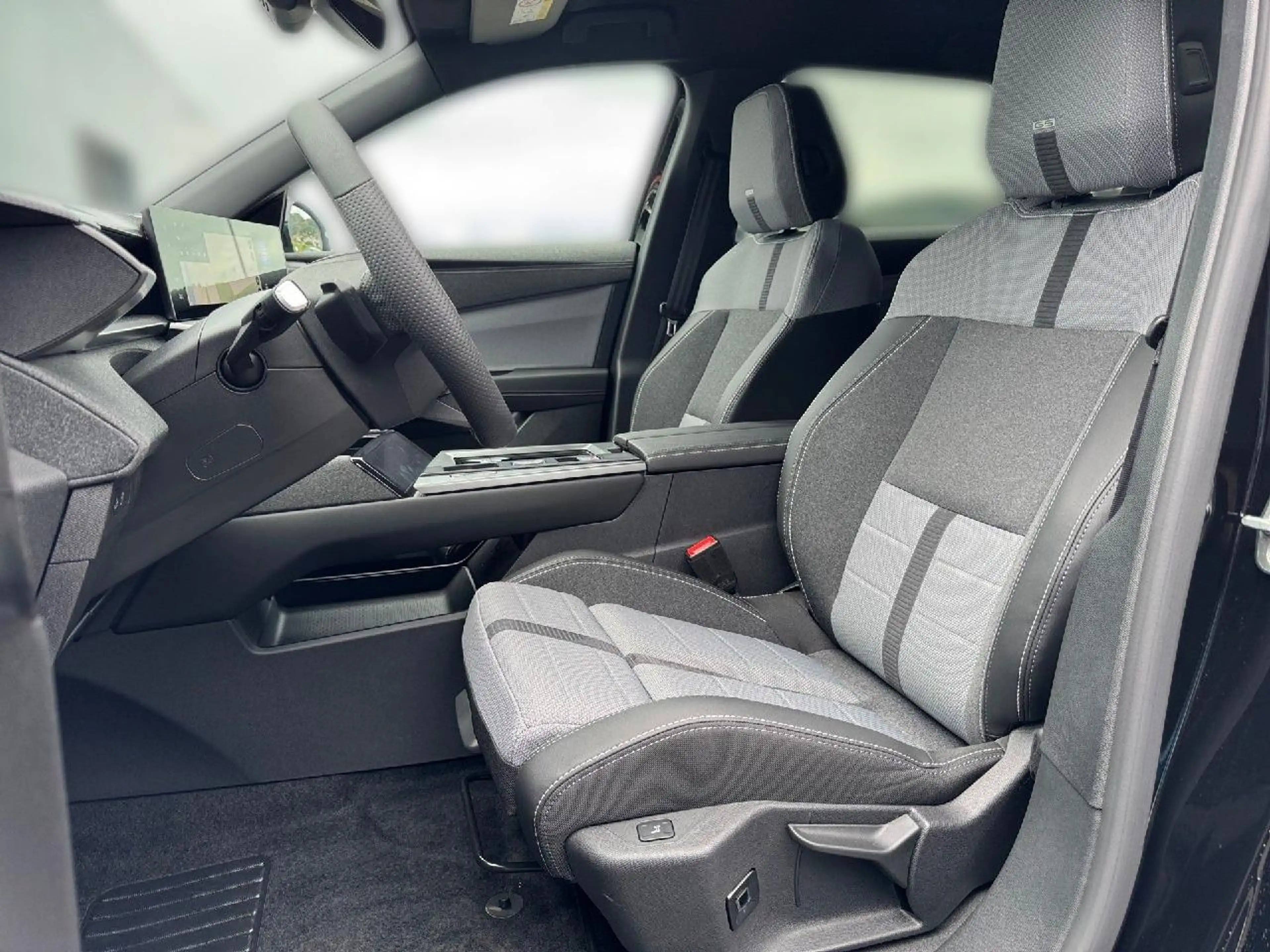 Opel Grandland 1.6 Plug-in-Hybrid 195PS Ultimate *AHK* — photo 7