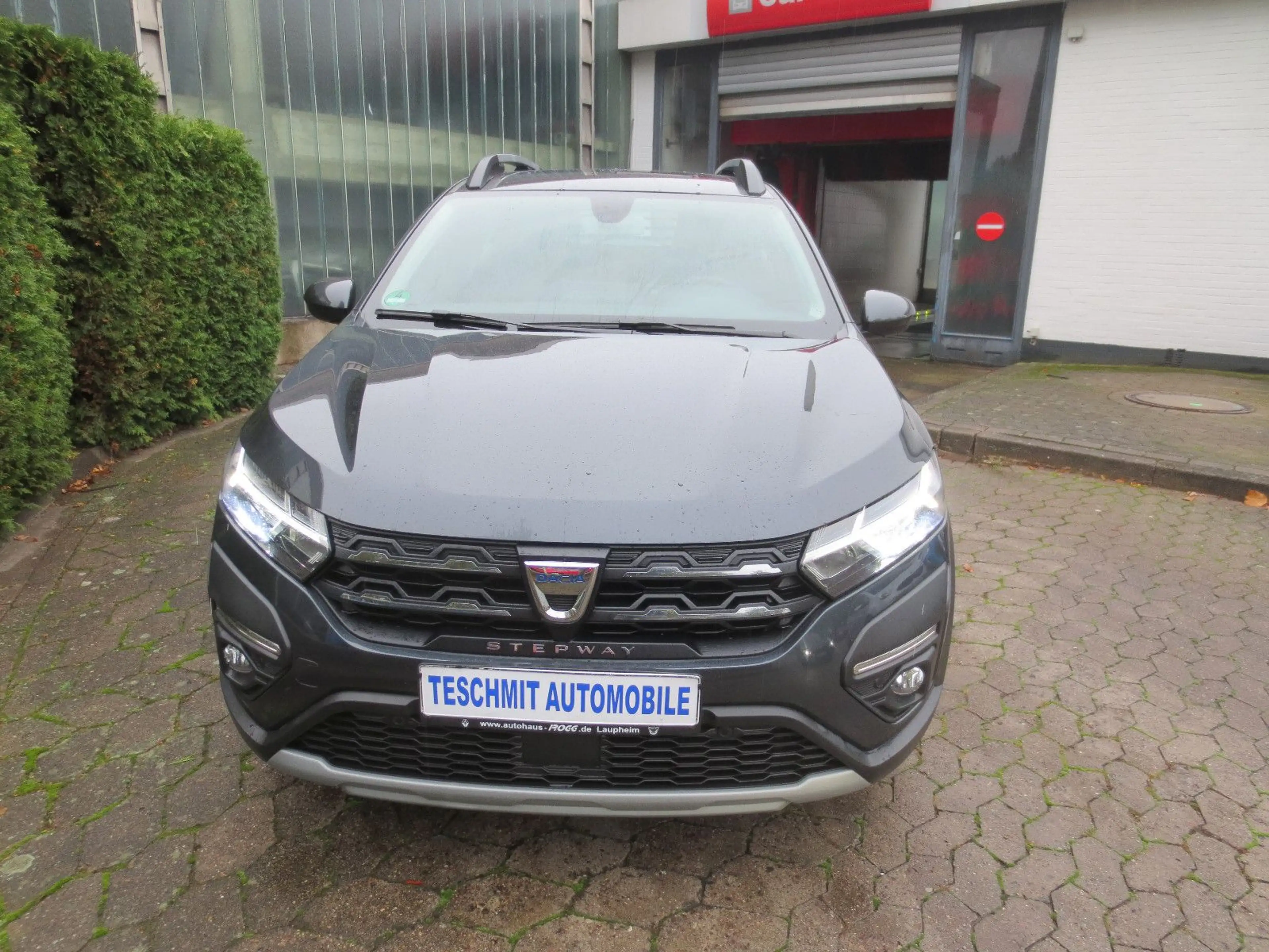 Dacia Sandero III Stepway Automatik/Kamera/Navi/LED — photo 11