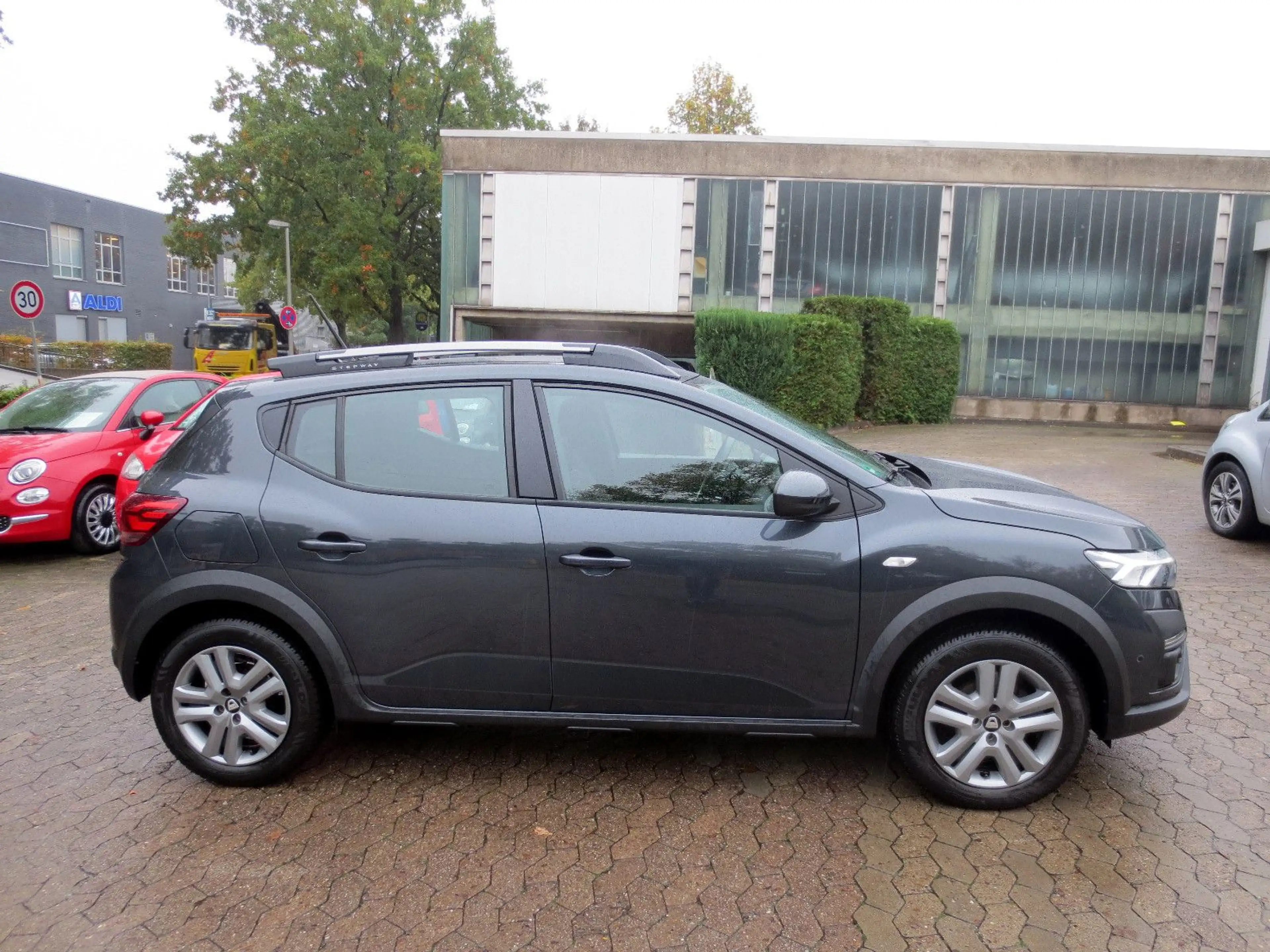 Dacia Sandero III Stepway Automatik/Kamera/Navi/LED — photo 6