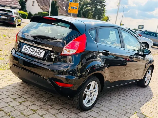 Ford Fiesta view 6
