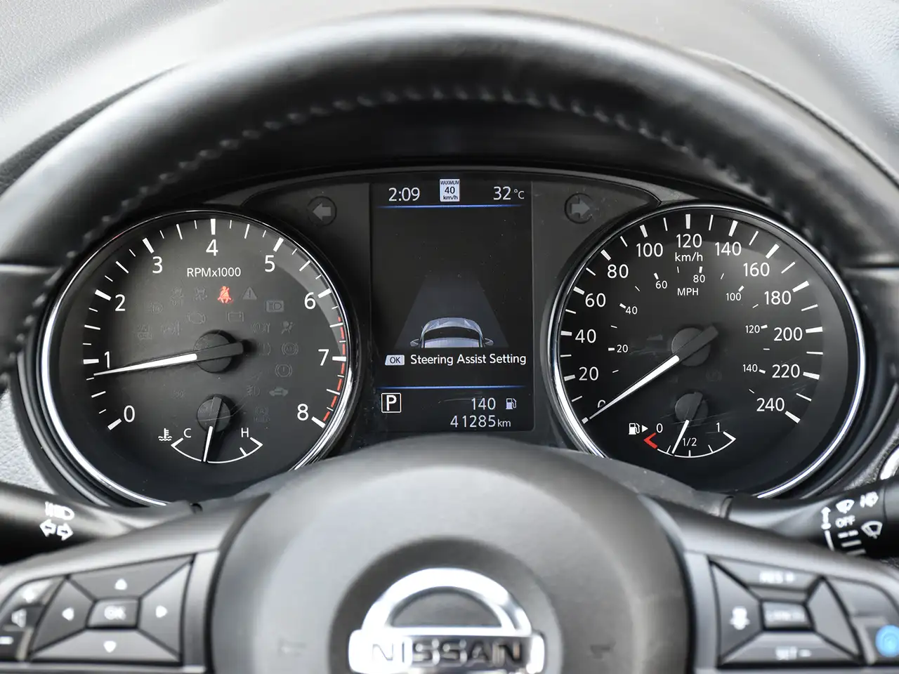 Nissan Qashqai снимка Nissan Qashqai