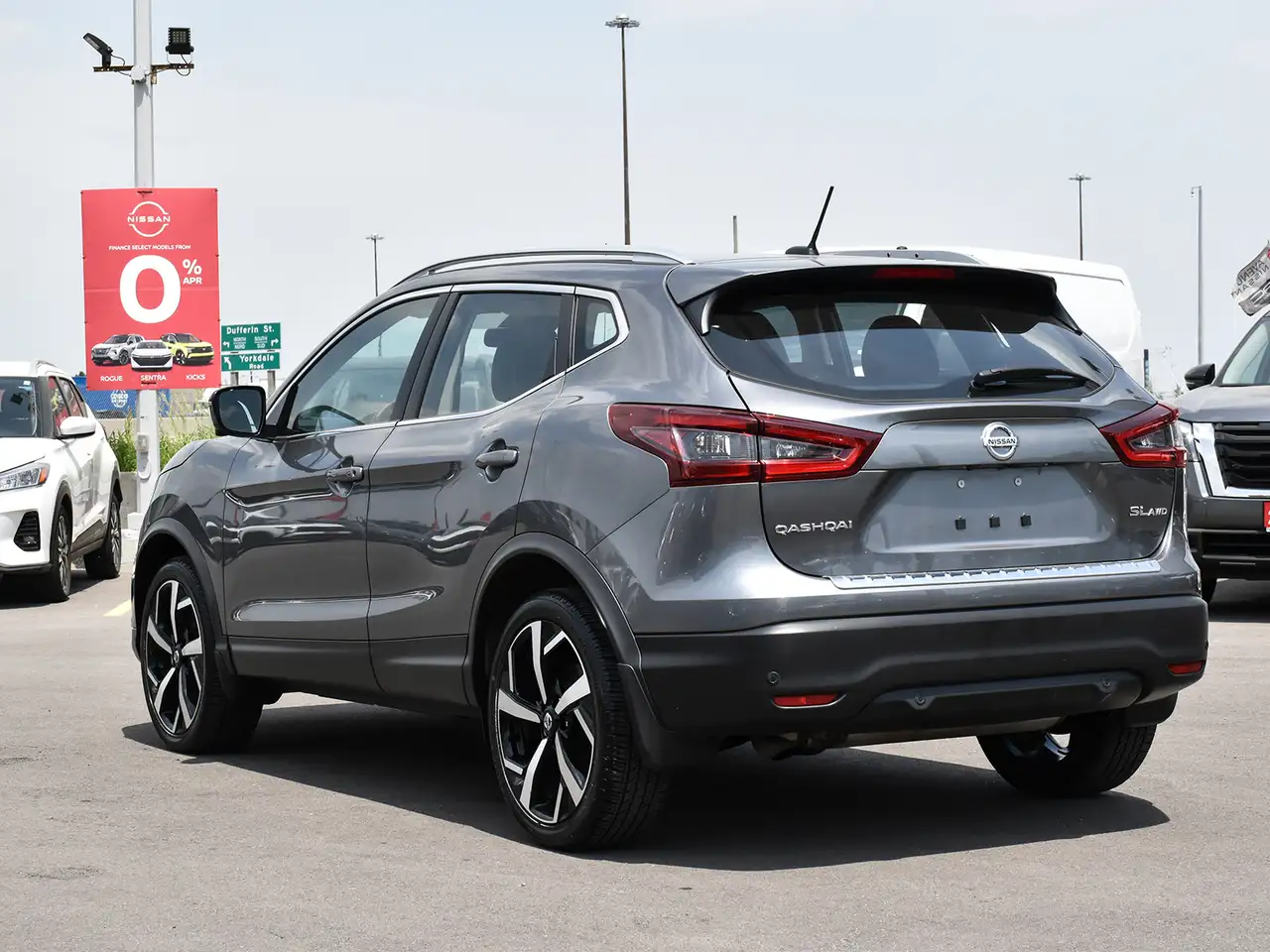 Nissan Qashqai снимка Nissan Qashqai