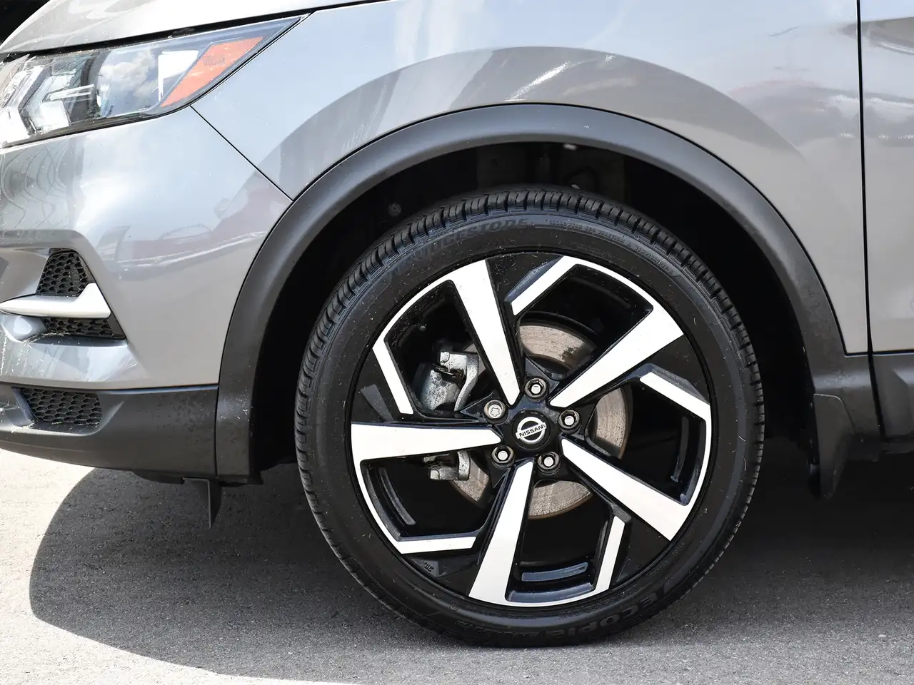 Nissan Qashqai снимка Nissan Qashqai