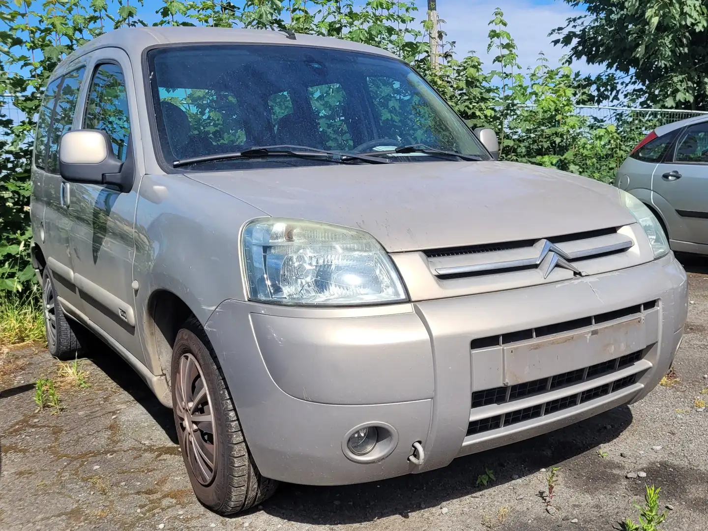 Citroen Berlingo 1.4i AIRCO 2005 !!! EERST LEZEN !!! Gris - 2