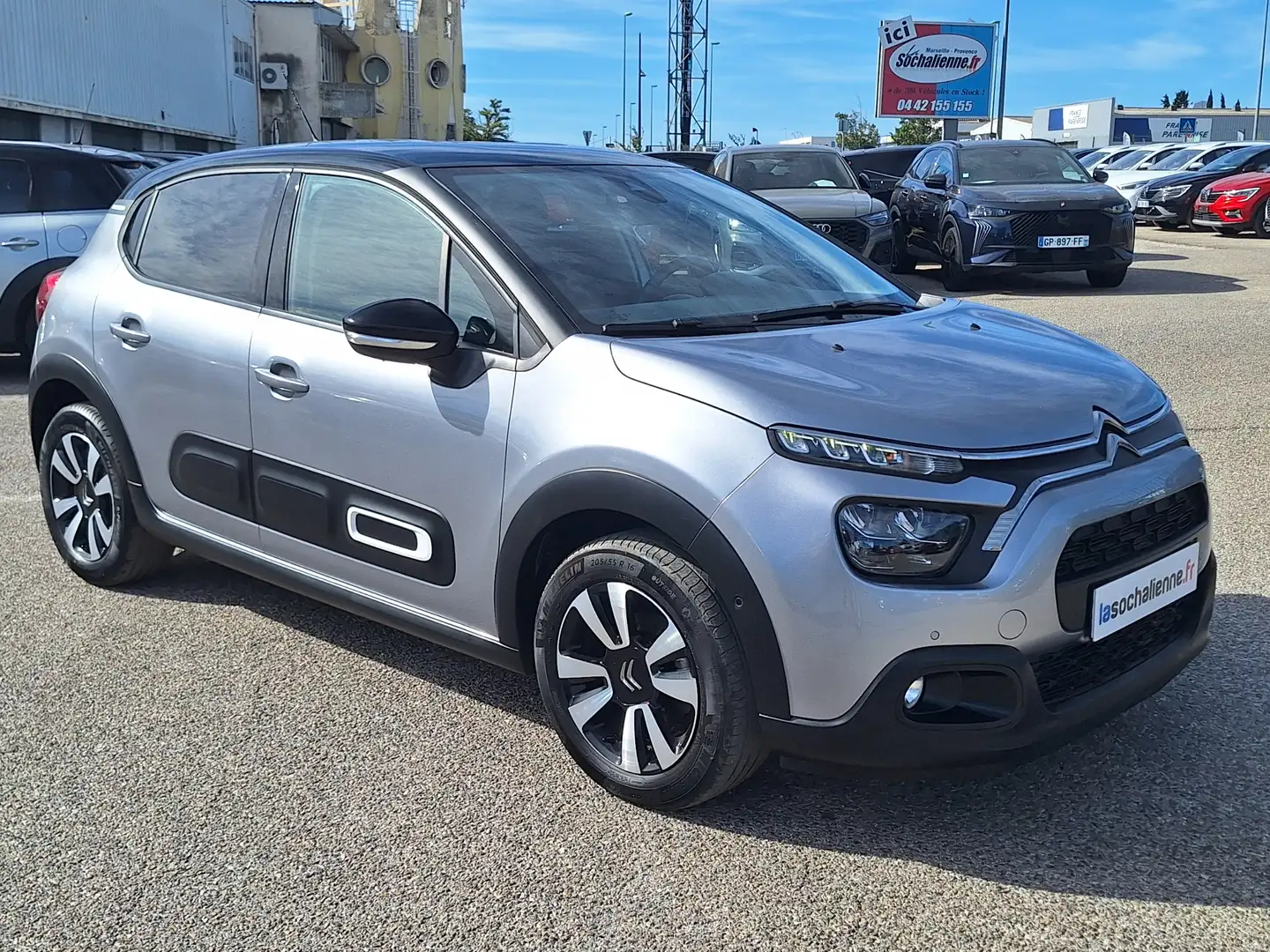 Citroen C3 PureTech 110 S\u0026amp;S BVM6 Shine 24km !!! avec accès et démarrage main libres + peinture métal bi-ton Gris - 2