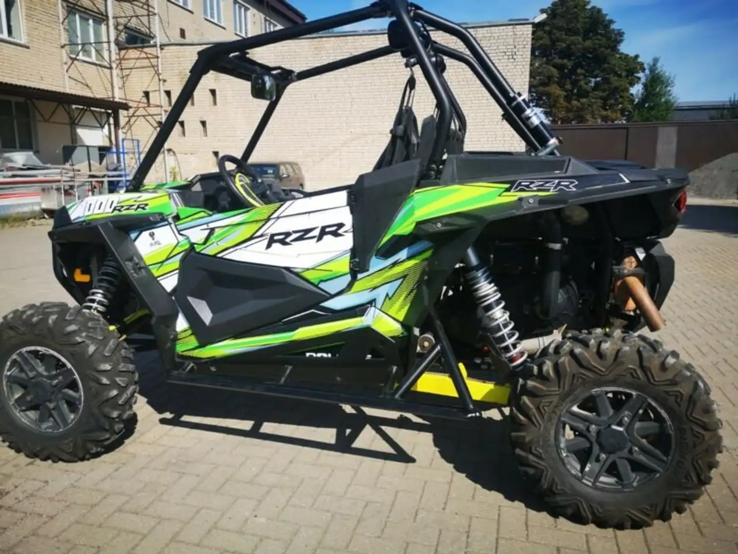 Polaris RZR 1000 EPS - 1