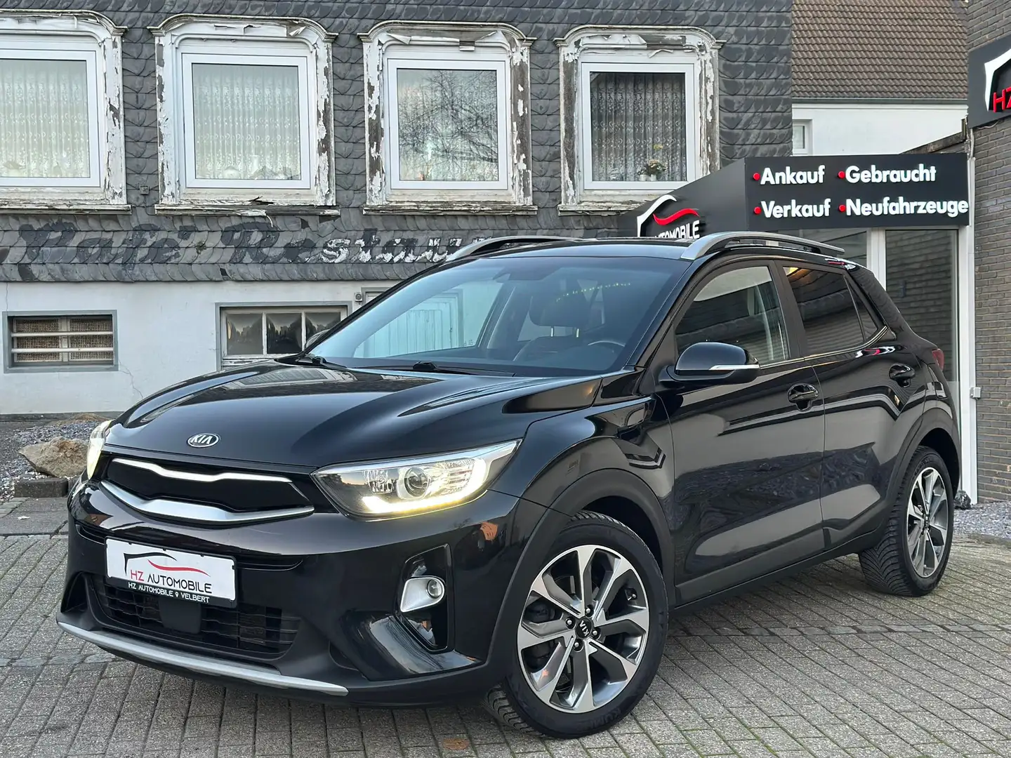 Kia Stonic Spirit*NAVI*KAMERA*SPURH.*TEMP*LRDHZ*SHZ Schwarz - 2