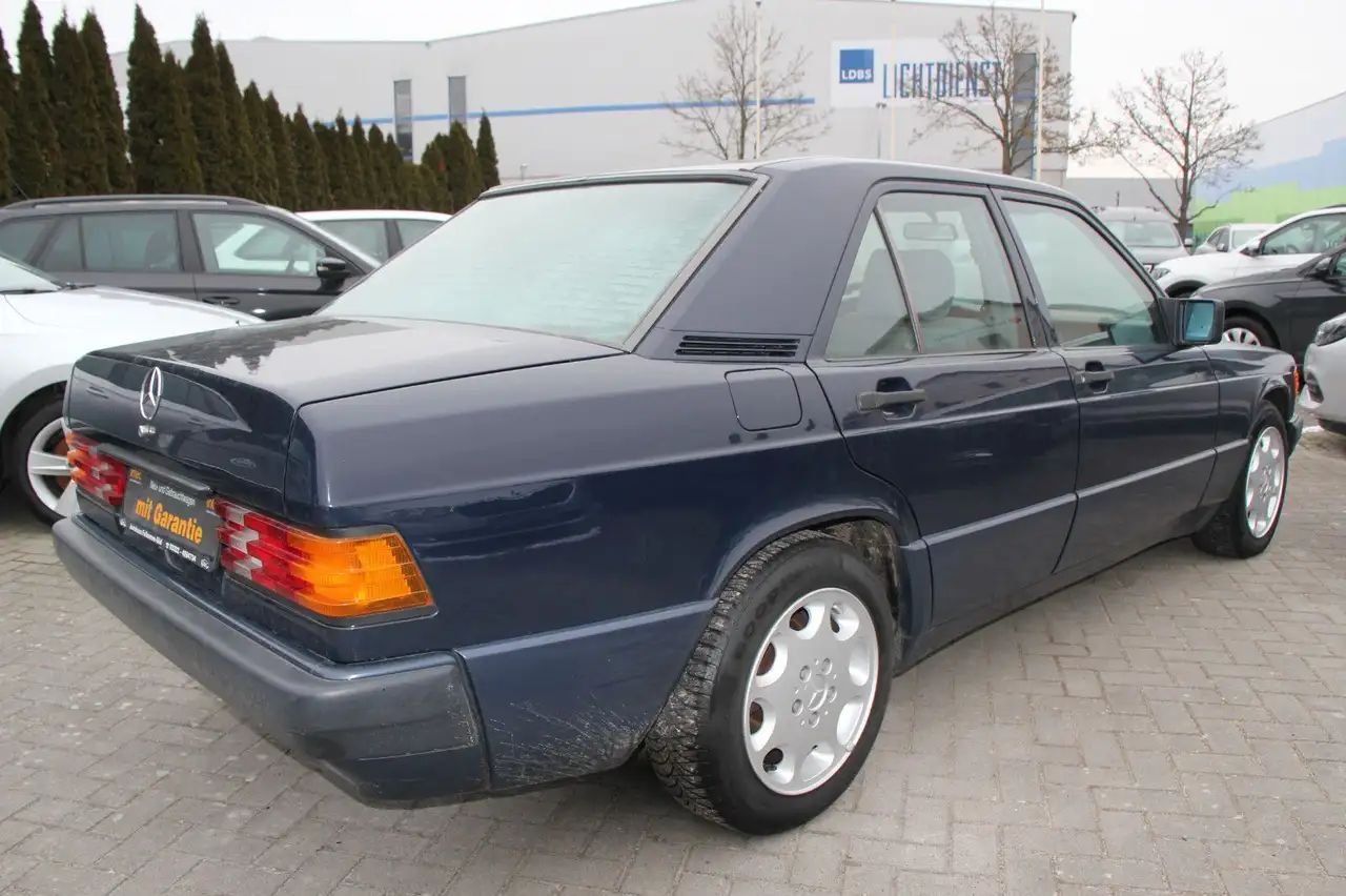 Mercedes-Benz 190 E 2,0 Schiebedach/Alu/Allwetterreifen/ZV, foto 4