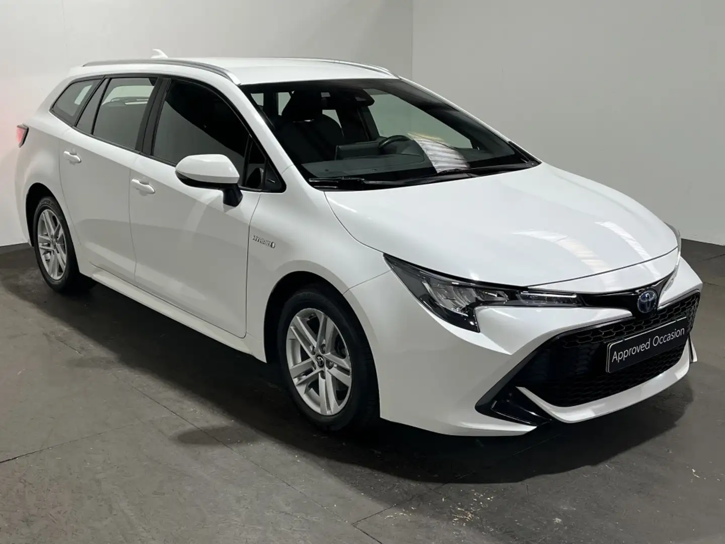 Toyota Corolla Touring Sports 1.8 Hybrid Active | Apple CarPlay | Wit - 2