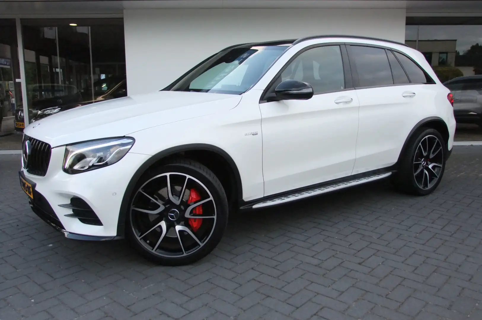 Mercedes-Benz GLC 43 AMG 4MATIC / Trekhaak af-fabriek/ Panorama/ 21 inch/ N Wit - 2