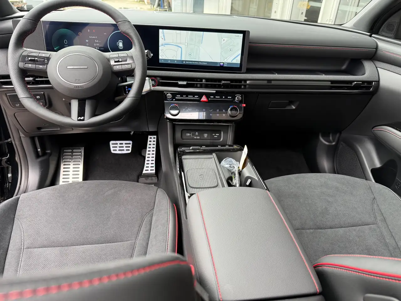 Hyundai TUCSON 1.6 T-GDI HEV N Line Sky 215PK / PANO, 360 CAMER, 15