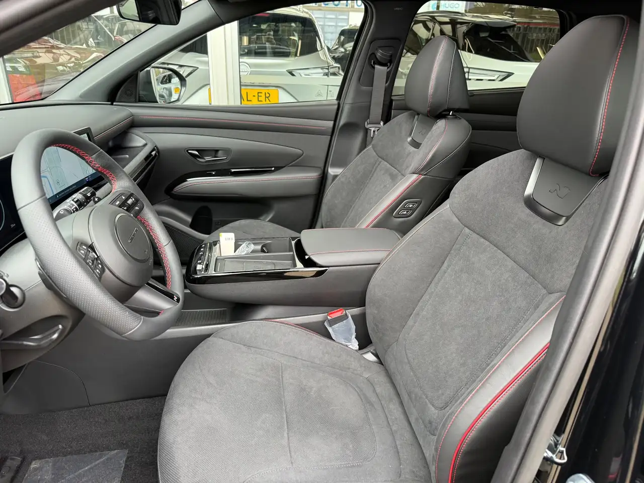 Hyundai TUCSON 1.6 T-GDI HEV N Line Sky 215PK / PANO, 360 CAMER, 8