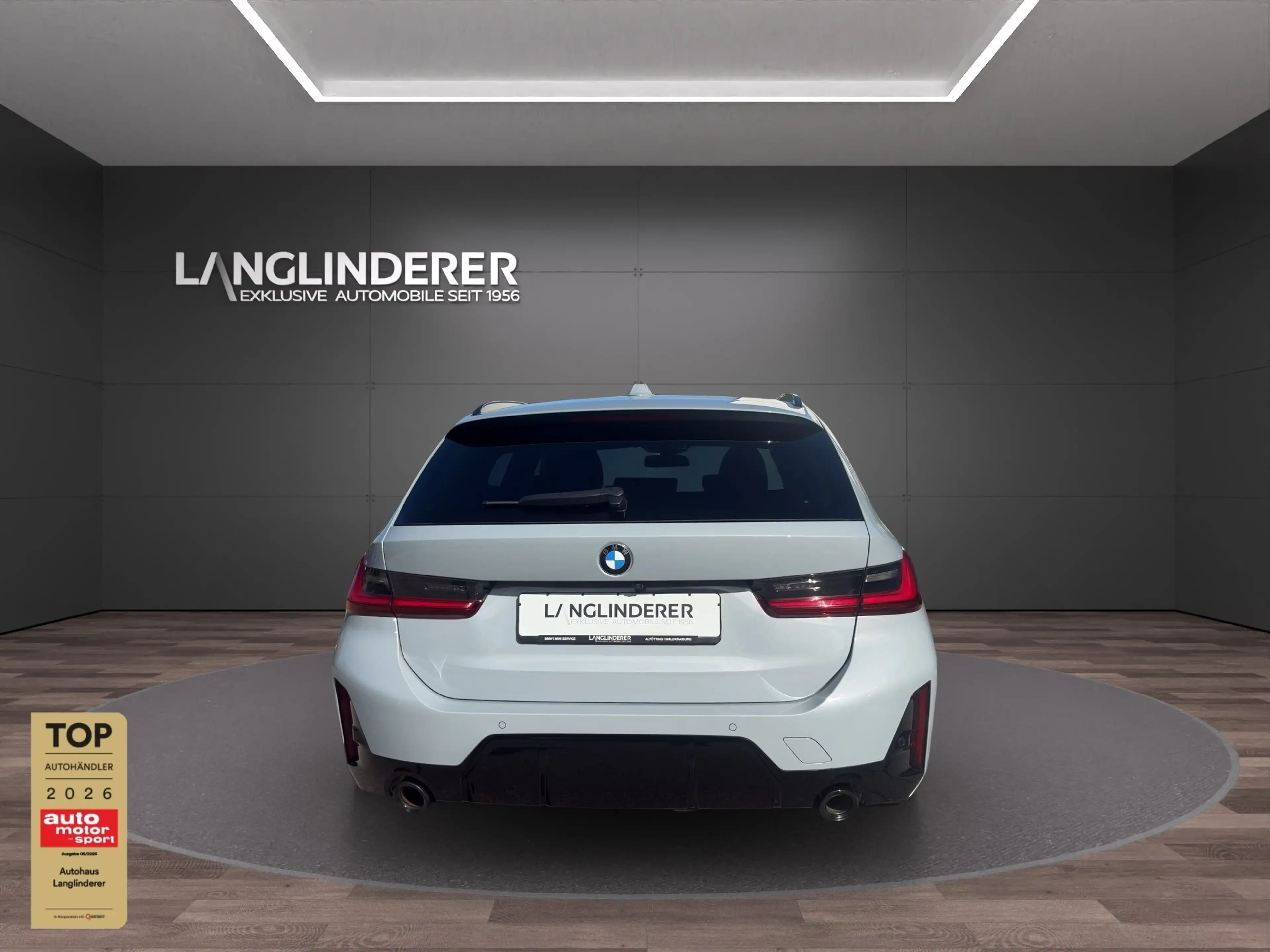BMW 330 i xDrive M-SportPRO AHK Lenkradhzg — photo 6