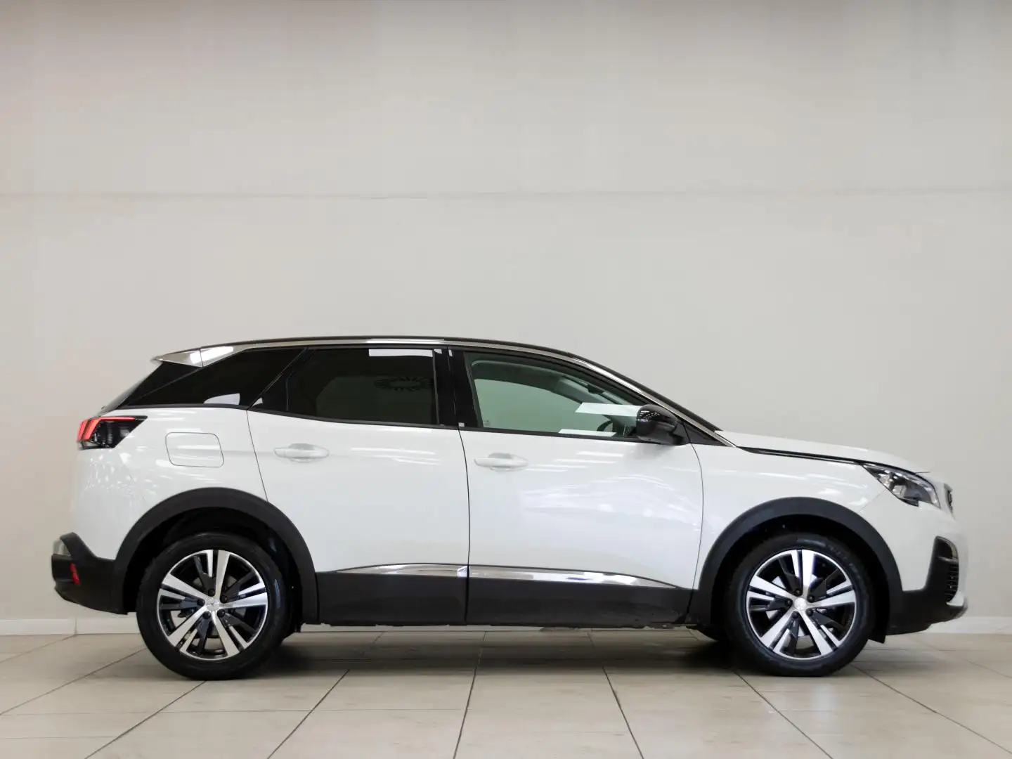 Peugeot 3008 1.2 PURETECH 96KW (130CV) ALLURE EAT6 Blanco - 2
