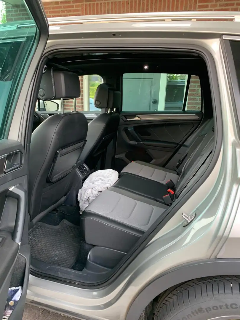 Volkswagen Tiguan Tiguan 2.0TSI 4Mtn Highline /R-line/trekhaak/pano Grijs - 2