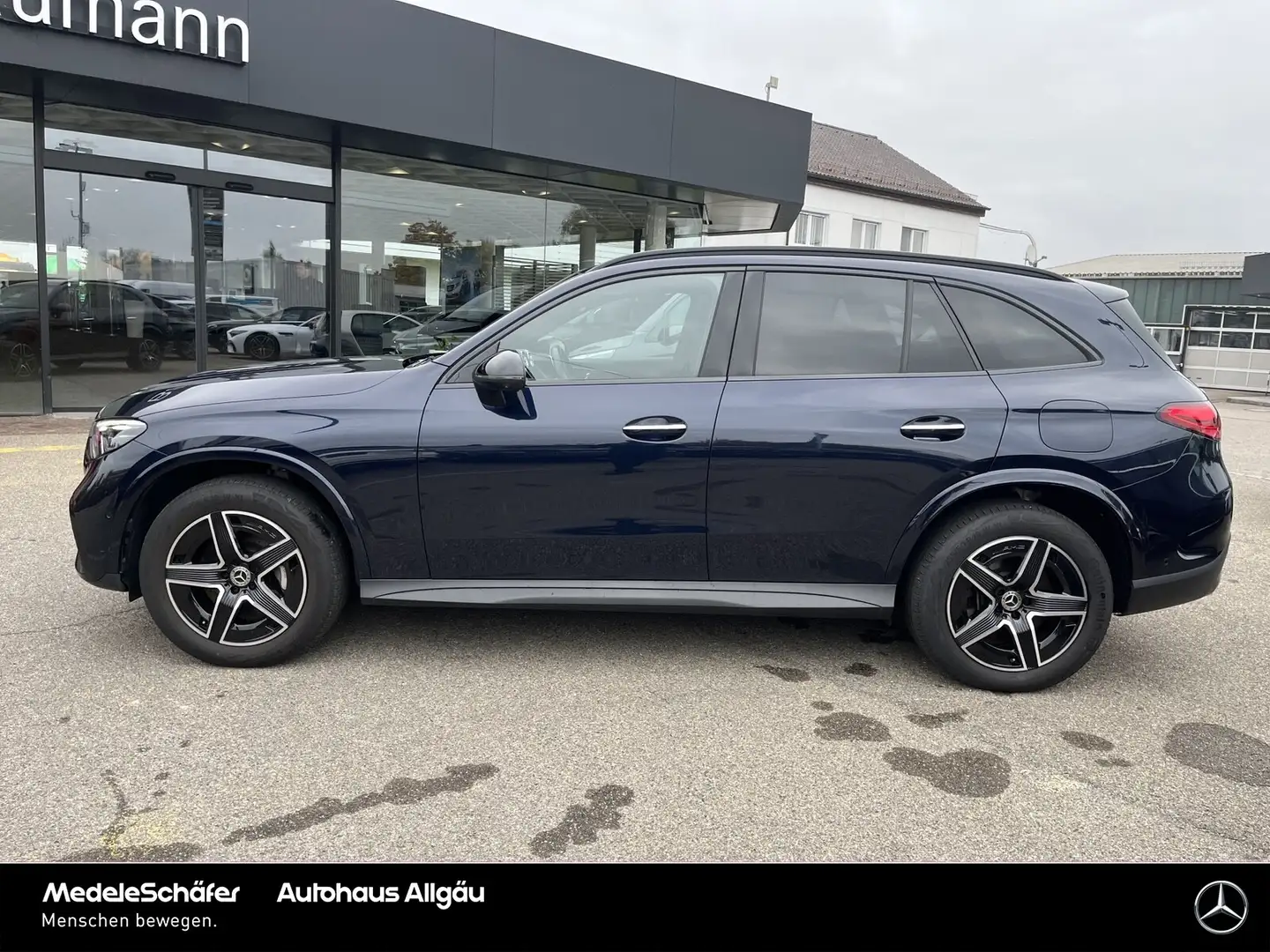 Mercedes-Benz GLC 300 GLC 300 e 4M AMG Night AHK Distronic Pano 360° Blau - 2
