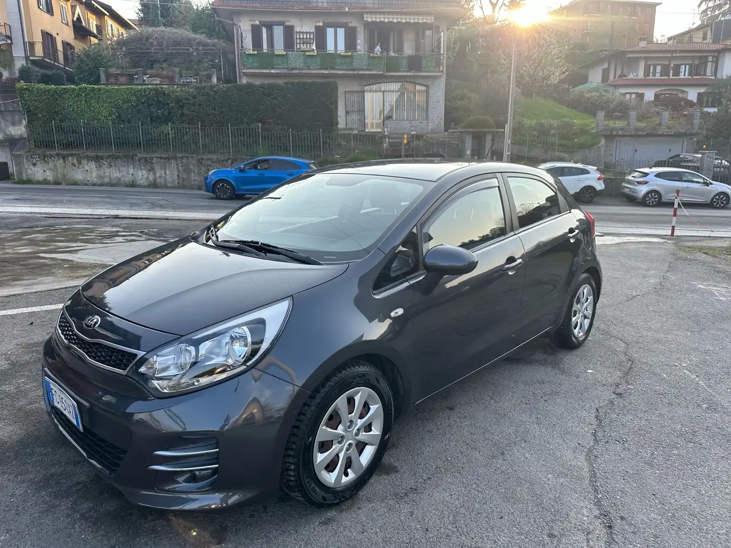 Kia Rio 5p 1.2 cvvt/ perfetta e frizione appena sostituita Gris - 1