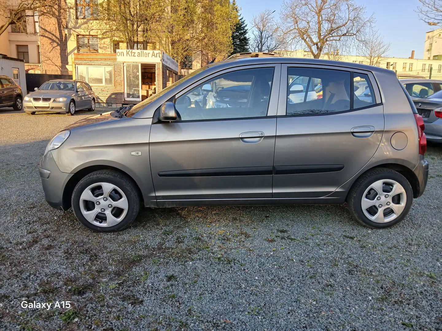 Kia Picanto 1.1 Attract Neu TÜV Neu Inspektion Garantie Gris - 2