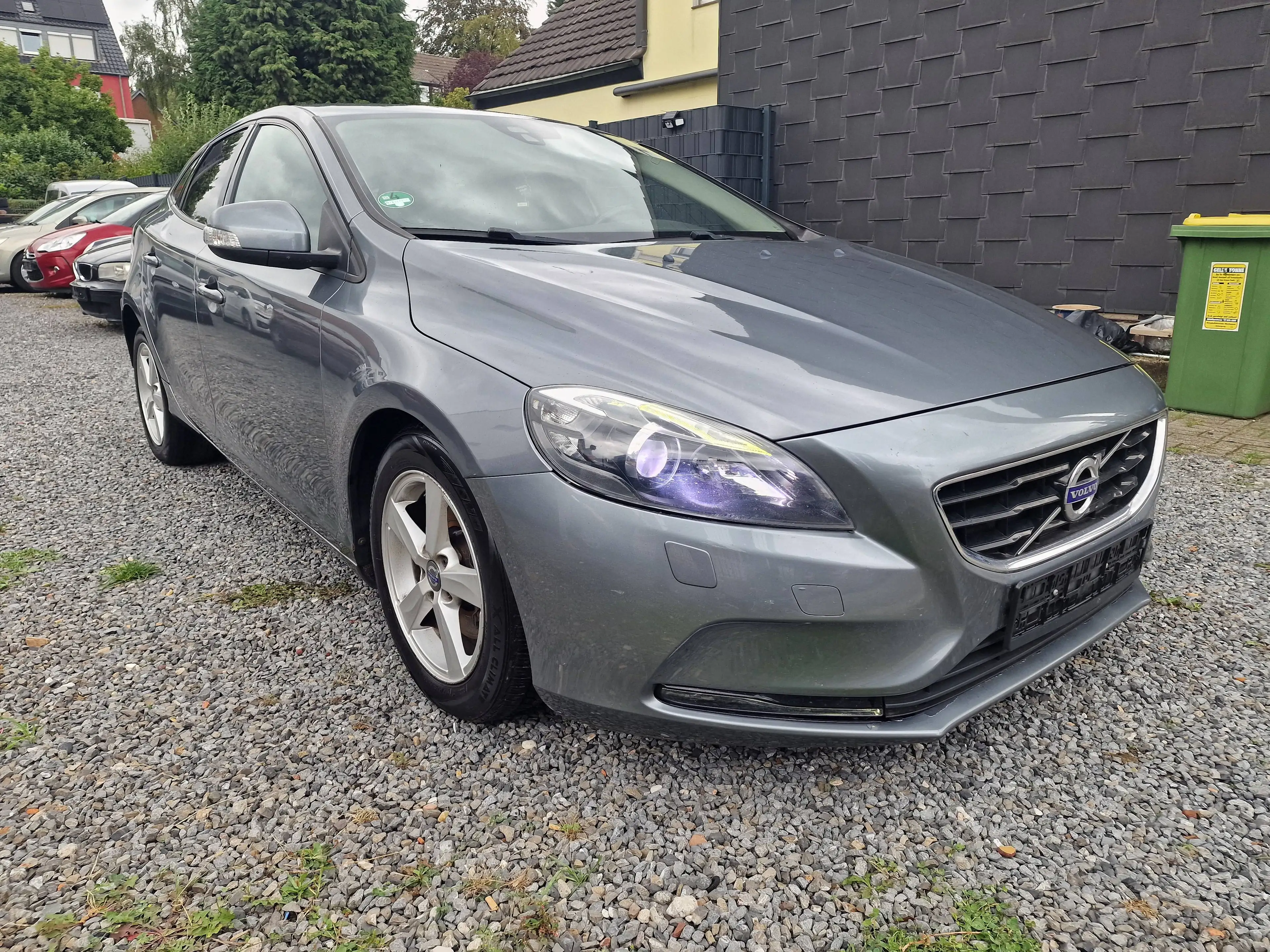 Volvo V40 You! / 1.6 D / DIGITAL / XENON / ALU / AUTOMATIK