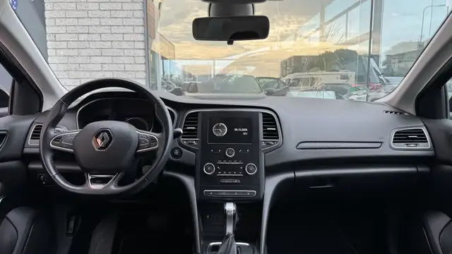 Renault Megane view 12