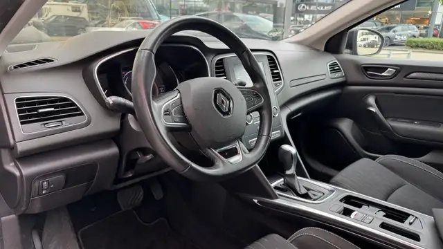 Renault Megane view 8