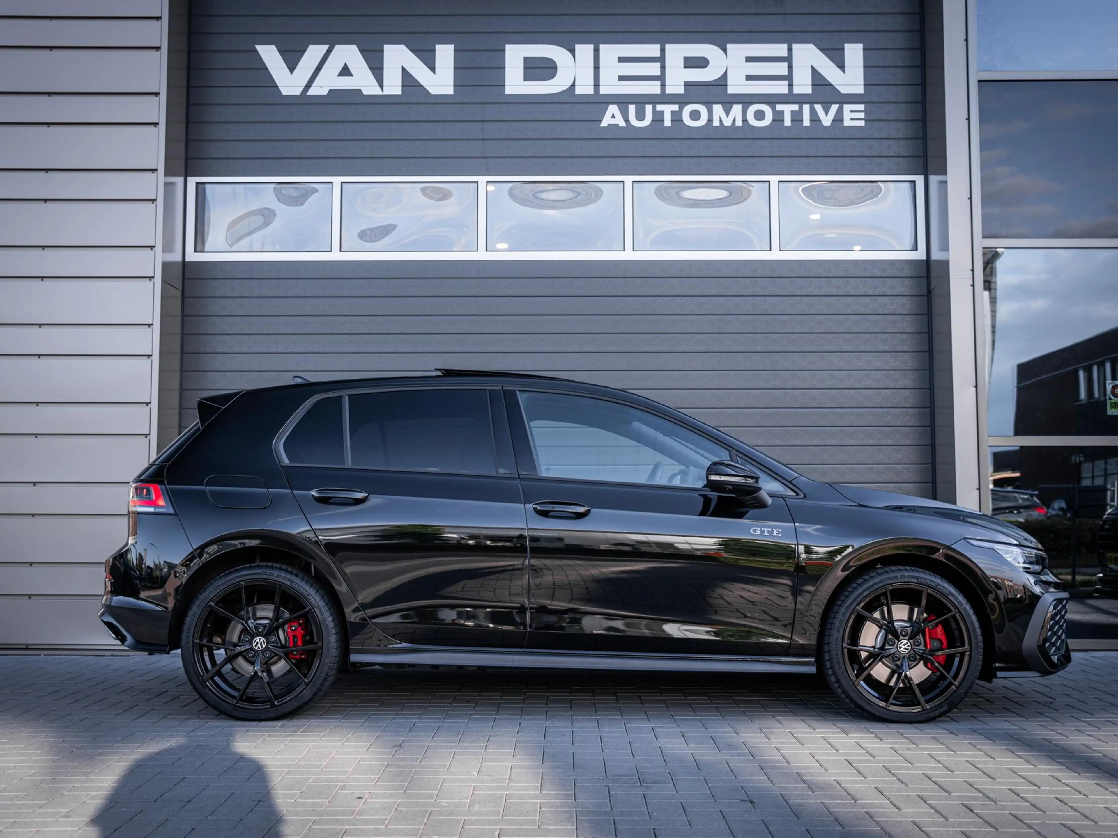 Volkswagen Golf GTE 8.5 1.5 eHybrid - Nieuw! l Pano l HUD l 360cam l T — photo 5