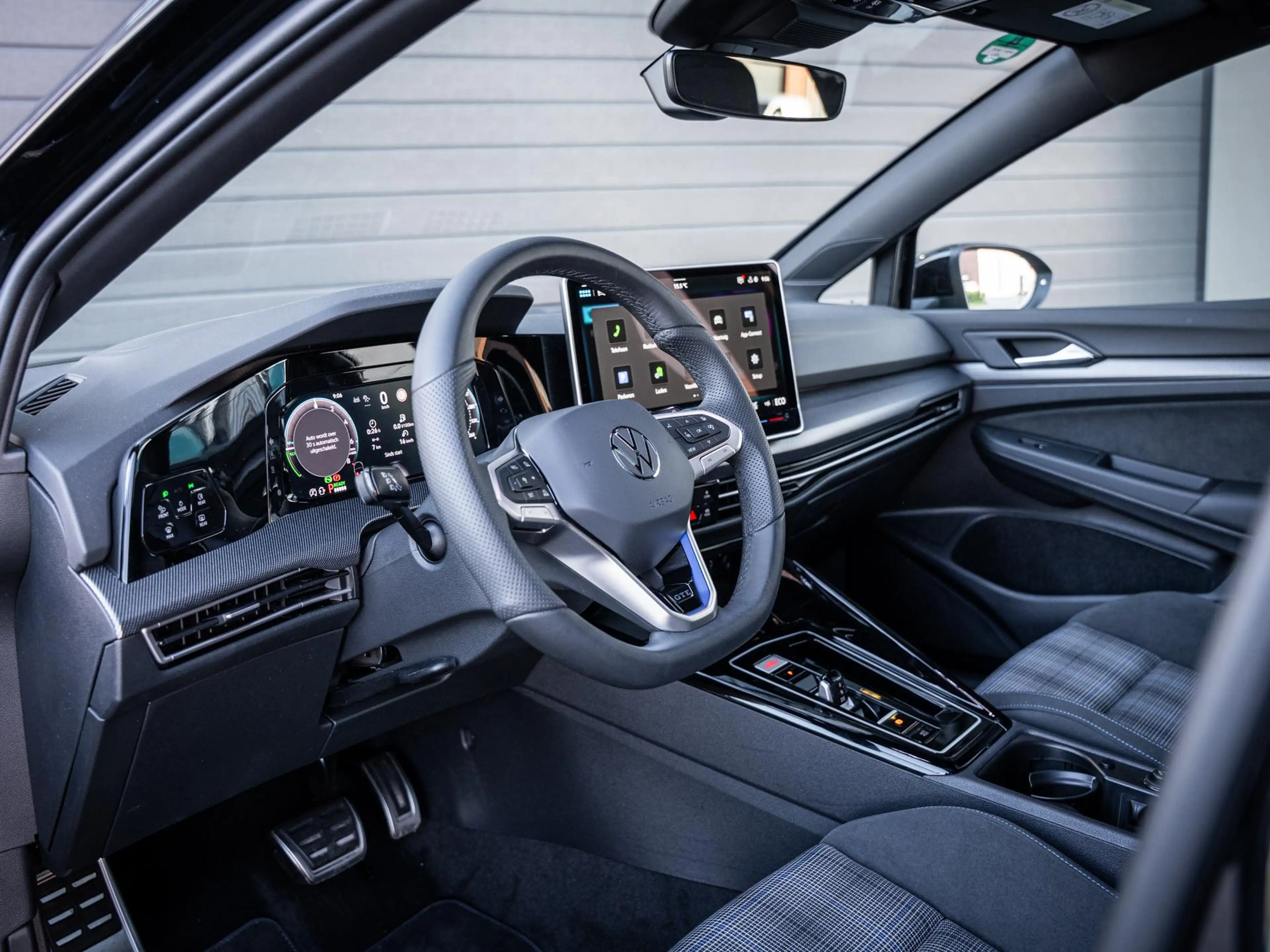 Volkswagen Golf GTE 8.5 1.5 eHybrid - Nieuw! l Pano l HUD l 360cam l T — photo 2