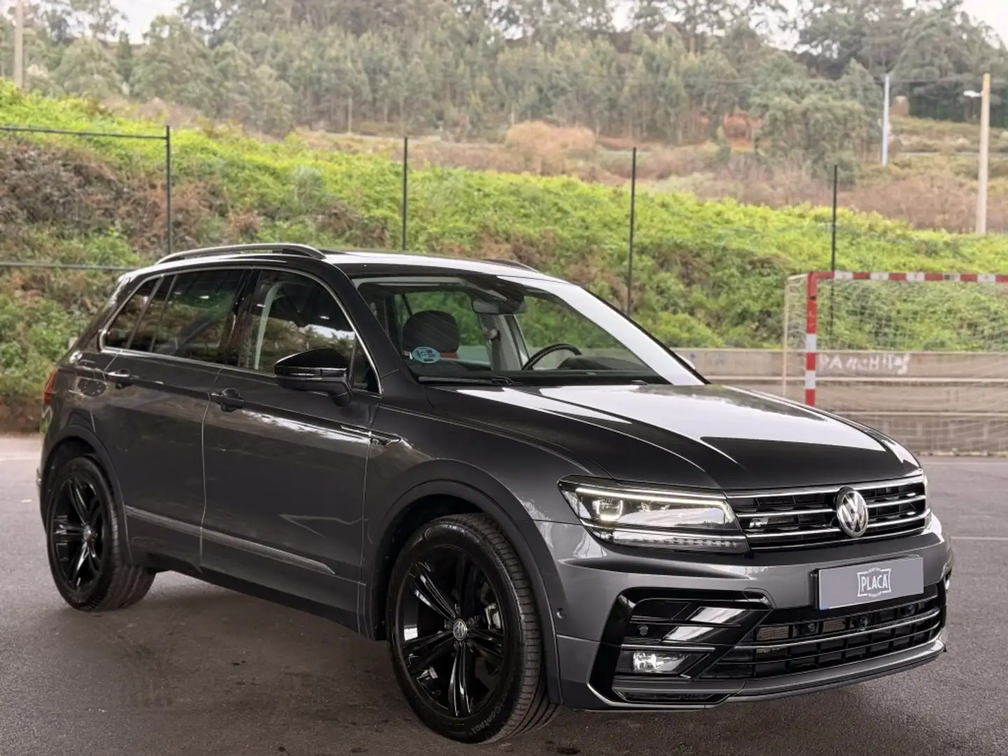 Volkswagen Tiguan 2.0TDI Sport 4Motion DSG 110kW Gris - 1