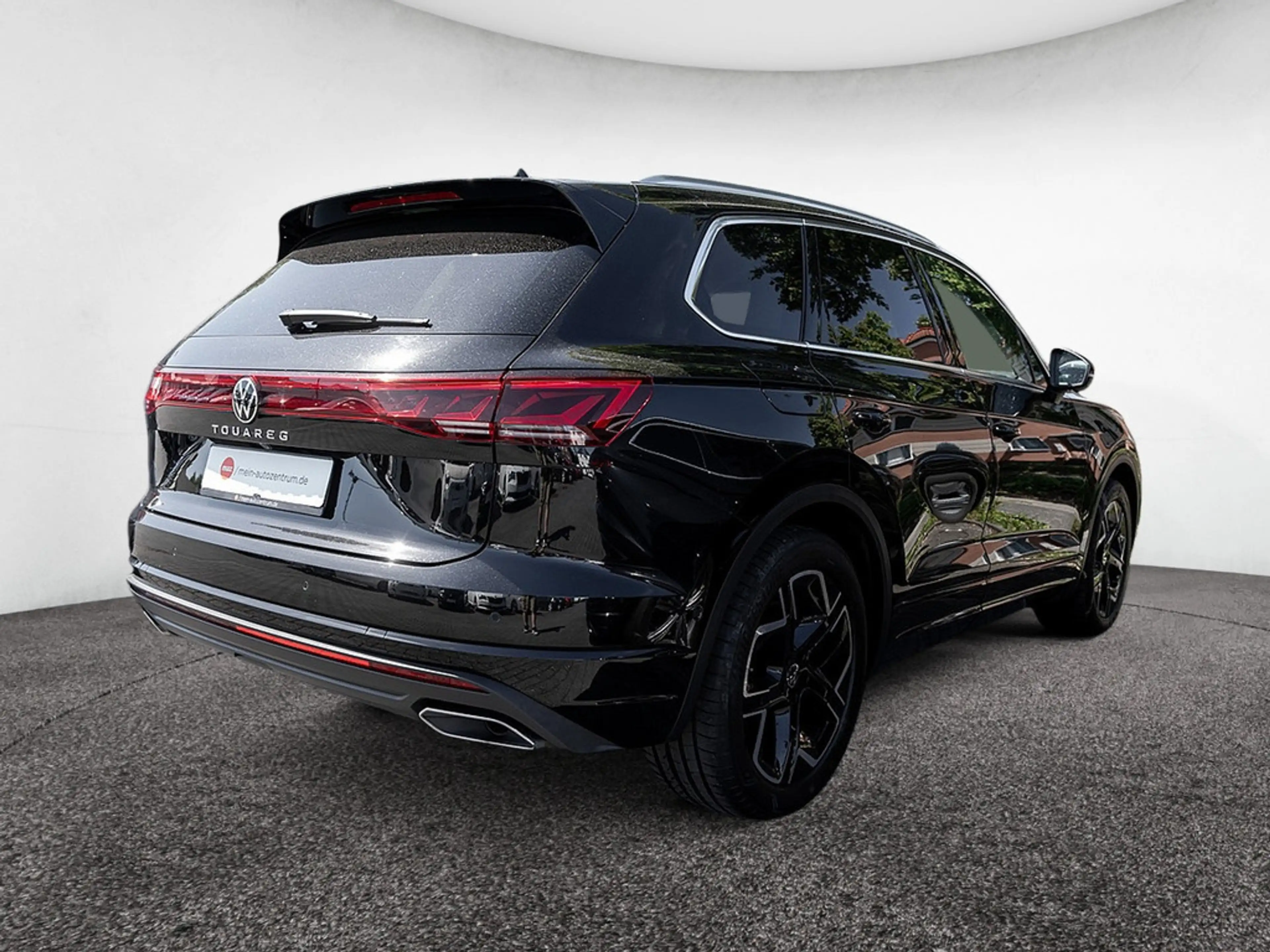 Volkswagen Touareg 3.0 TDI Elegance 4M STHZG IQ DRIVE — photo 4