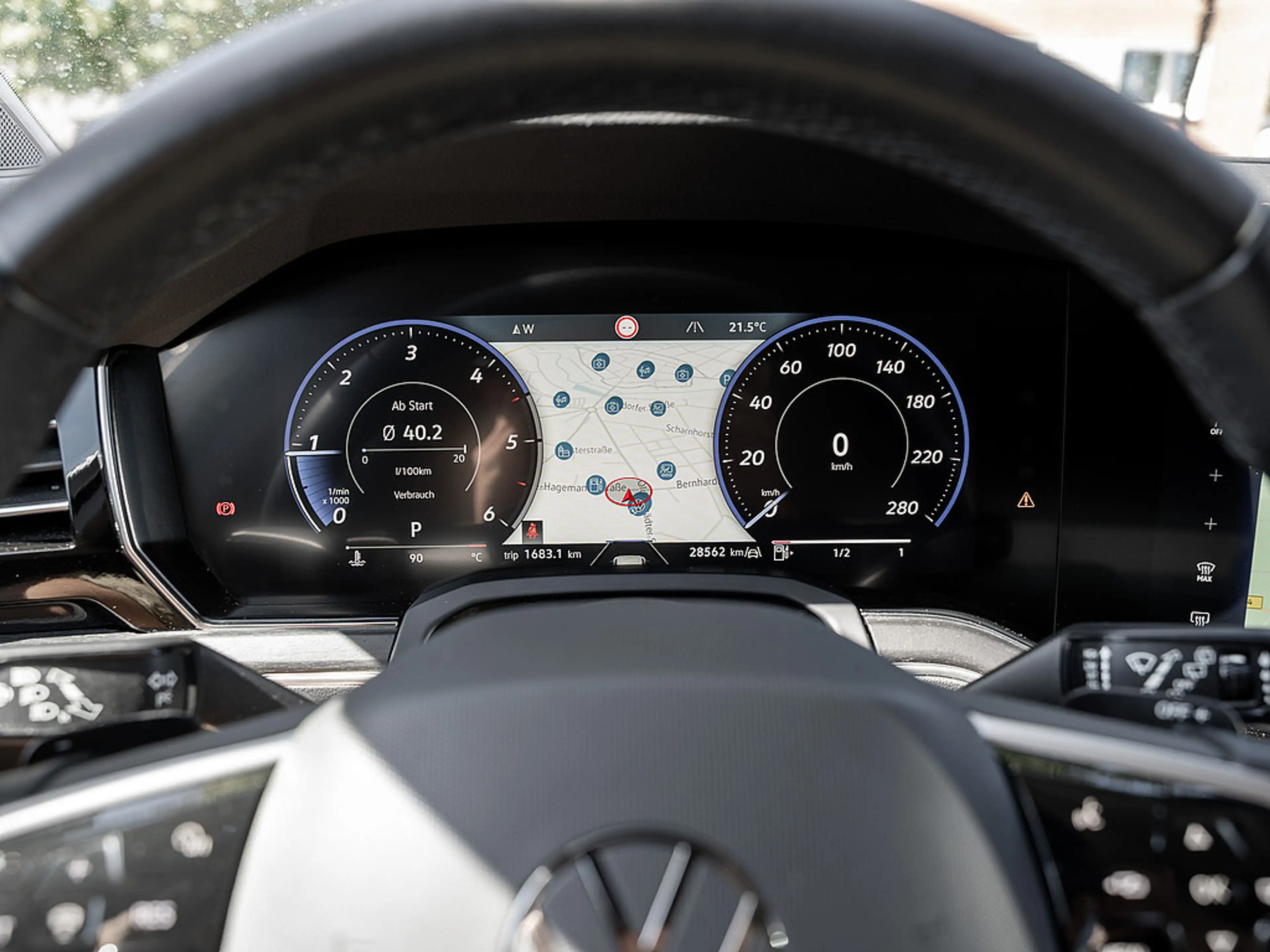 Volkswagen Touareg 3.0 TDI Elegance 4M STHZG IQ DRIVE — photo 12