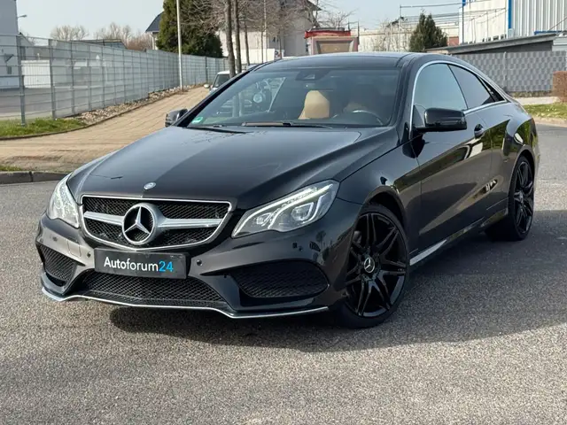 Mercedes-Benz E 400 E Coupe E 400 AMG-Line*Autom.*LED*RFK*Panorama*