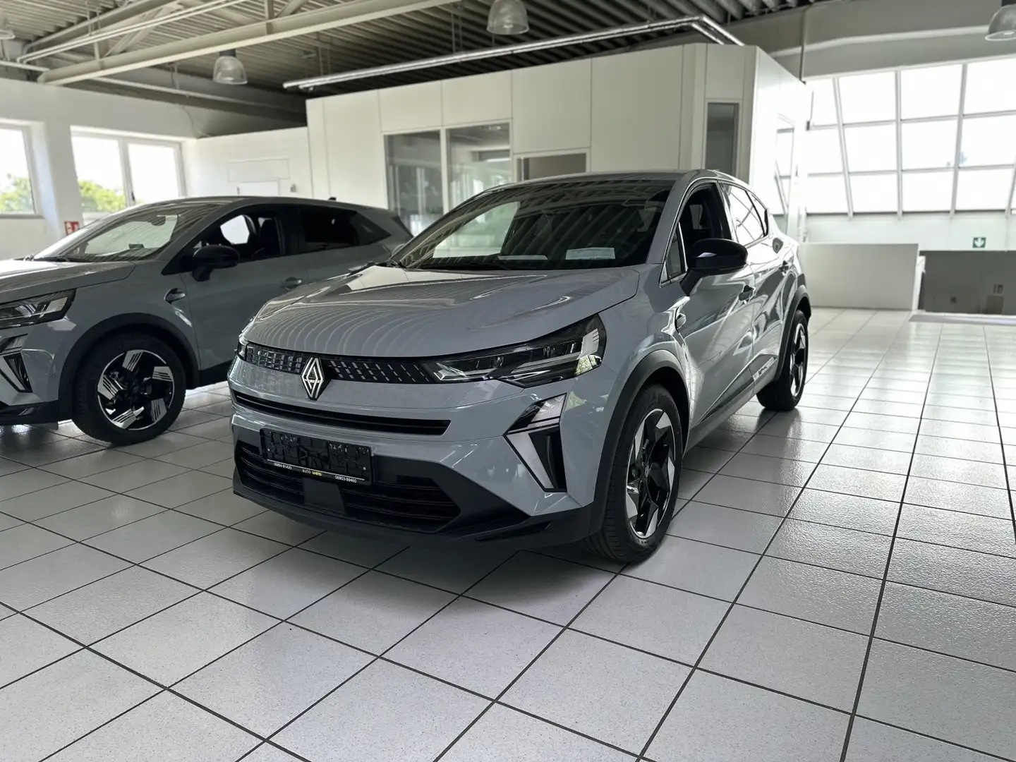Renault Captur Tce 140  mild hybrid  Techno Grau - 1
