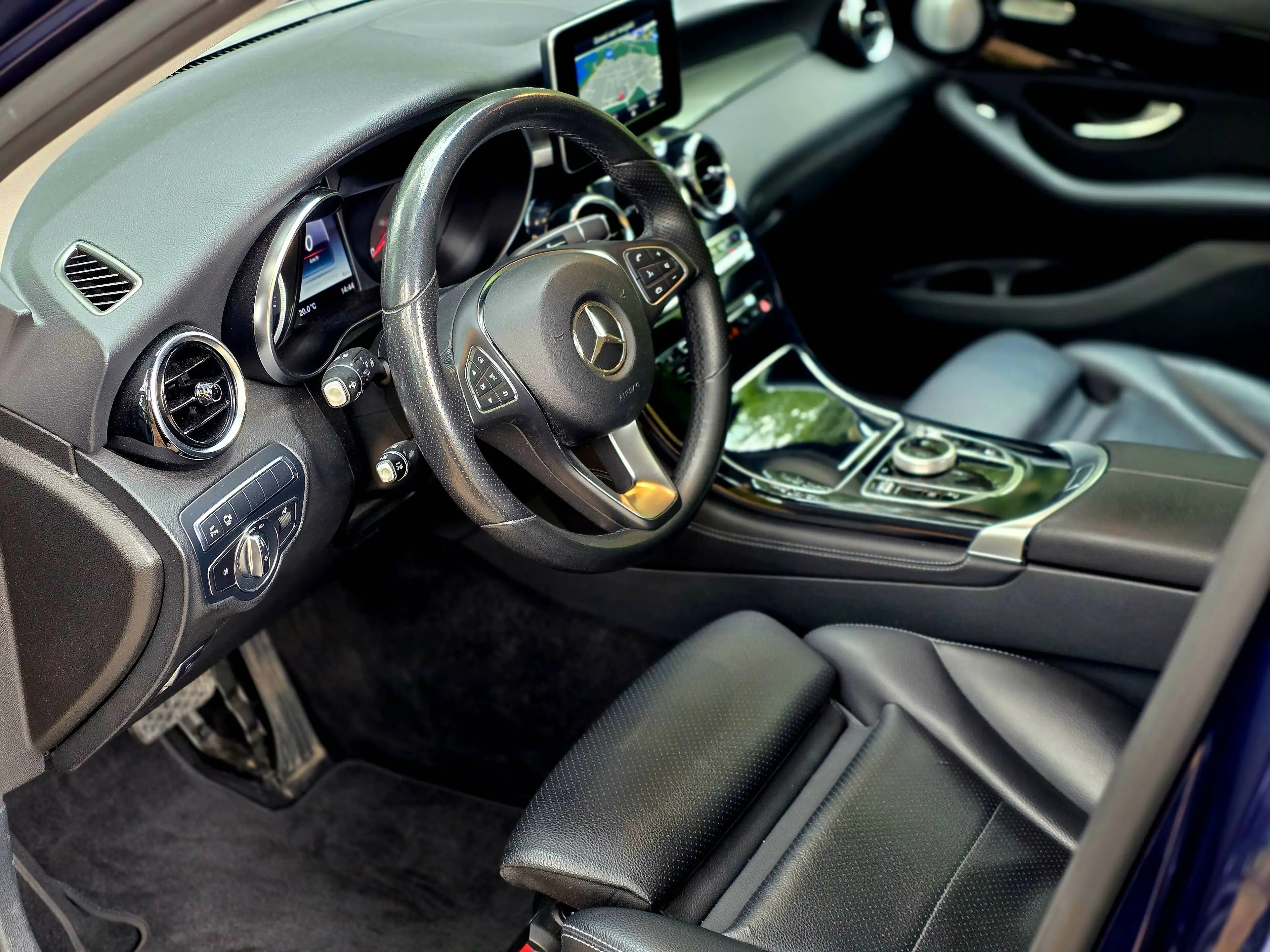 Mercedes-Benz GLC 350 HYBRID - 360° CAM - ADAPTIVE CC — photo 15