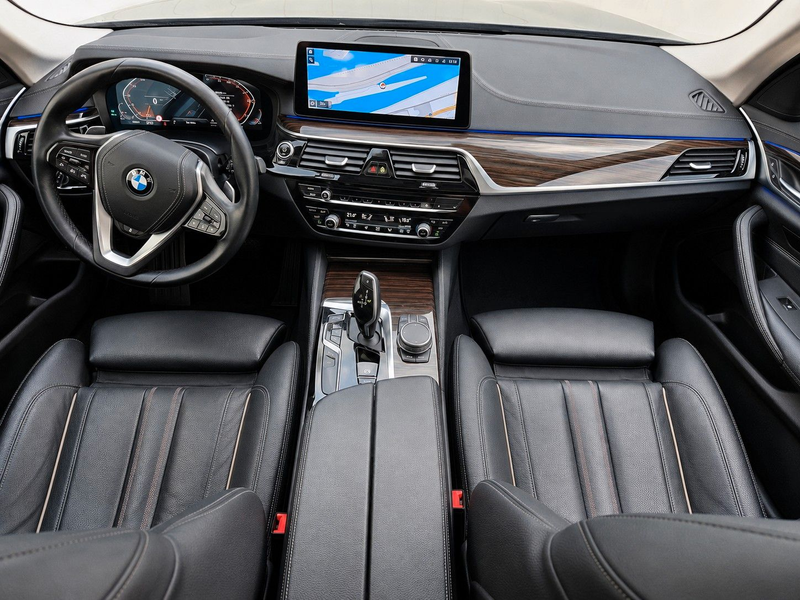 BMW 540 d xDr LUXURY LINE*HUD*GLASDACH*LASER*360°KAM — photo 8