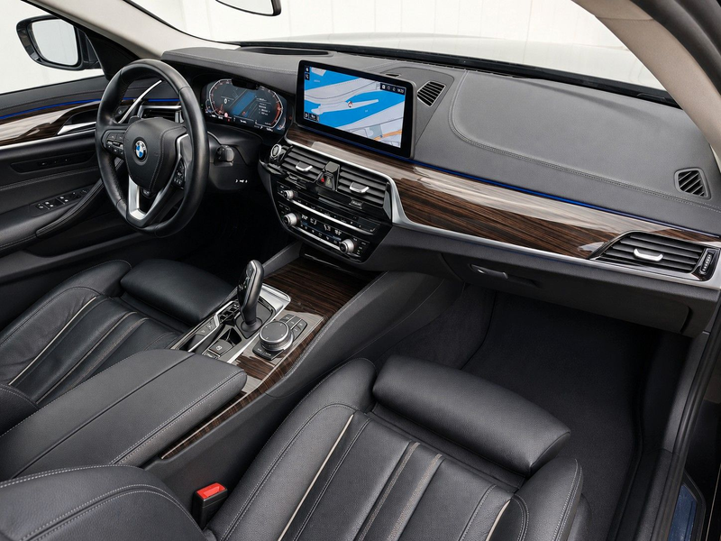 BMW 540 d xDr LUXURY LINE*HUD*GLASDACH*LASER*360°KAM — photo 9