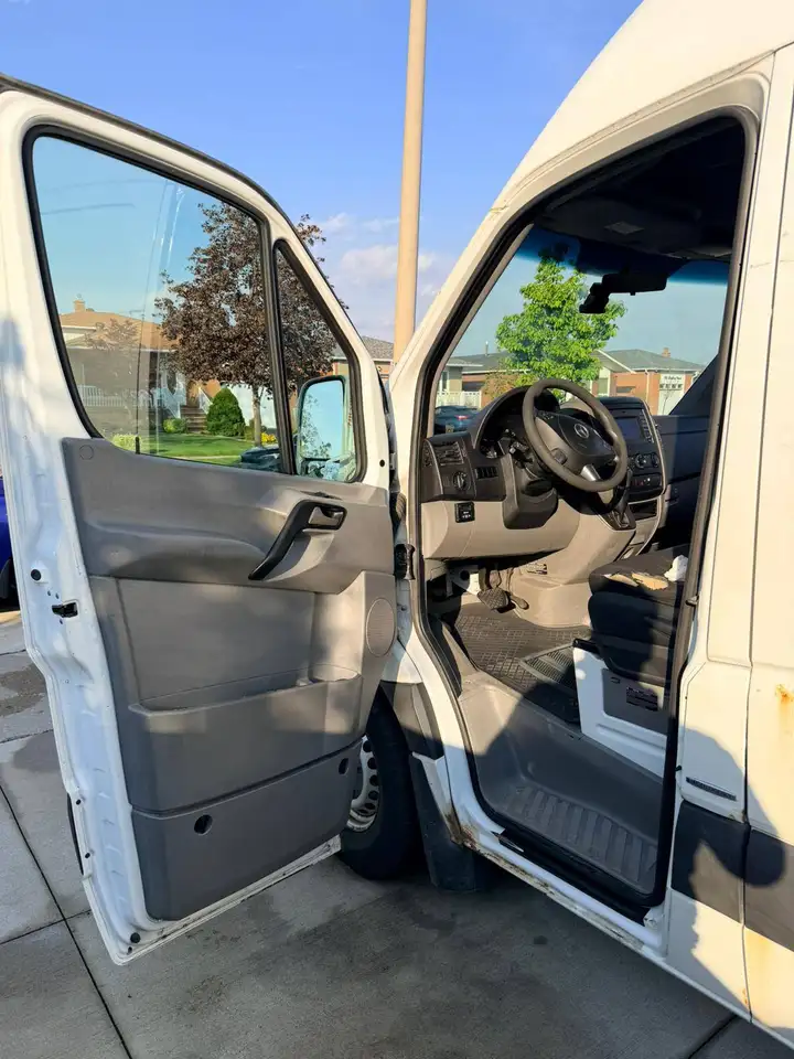 Mercedes-Benz Sprinter снимка Mercedes-Benz Sprinter