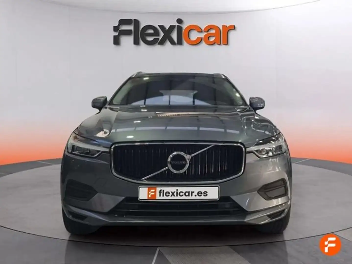 Volvo XC60 D3 Momentum Gris - 2